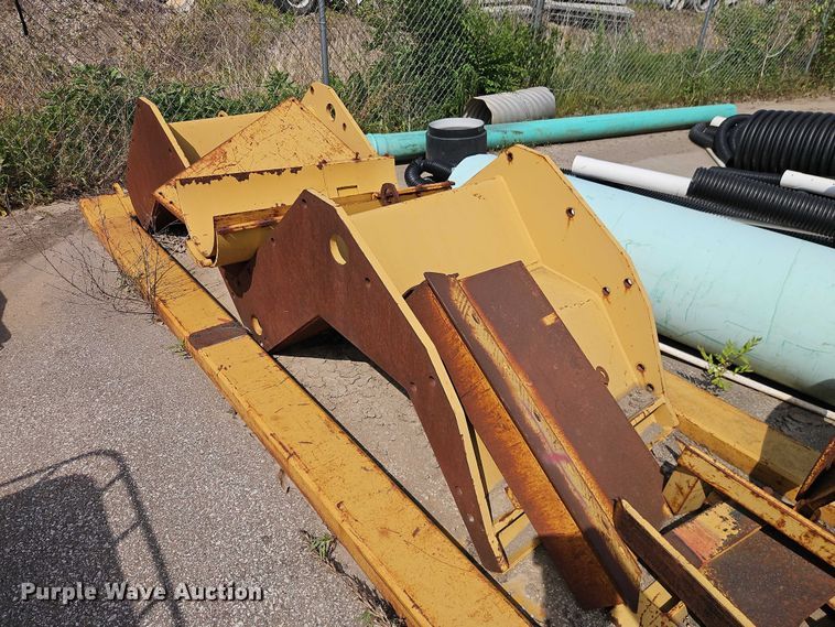 image for item FN5684 CMI TR-225B trimmer
