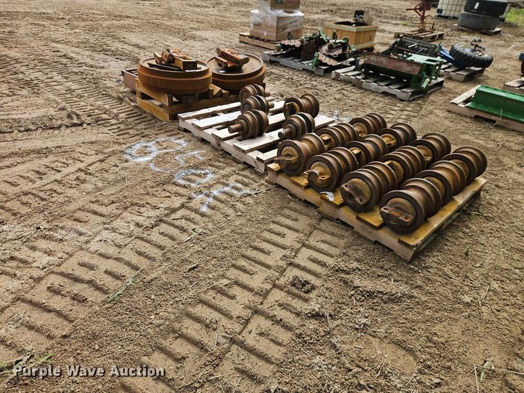 image for item FN5690 ITR Dozer parts