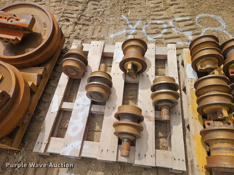 image for item FN5690 ITR Dozer parts