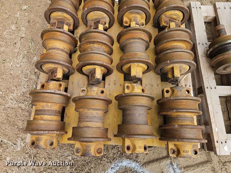 image for item FN5690 ITR Dozer parts
