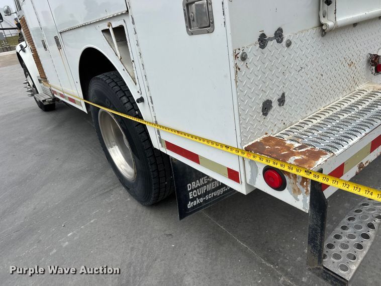image for item NA9313 2007 Freightliner Business Class M2 utility / service truck