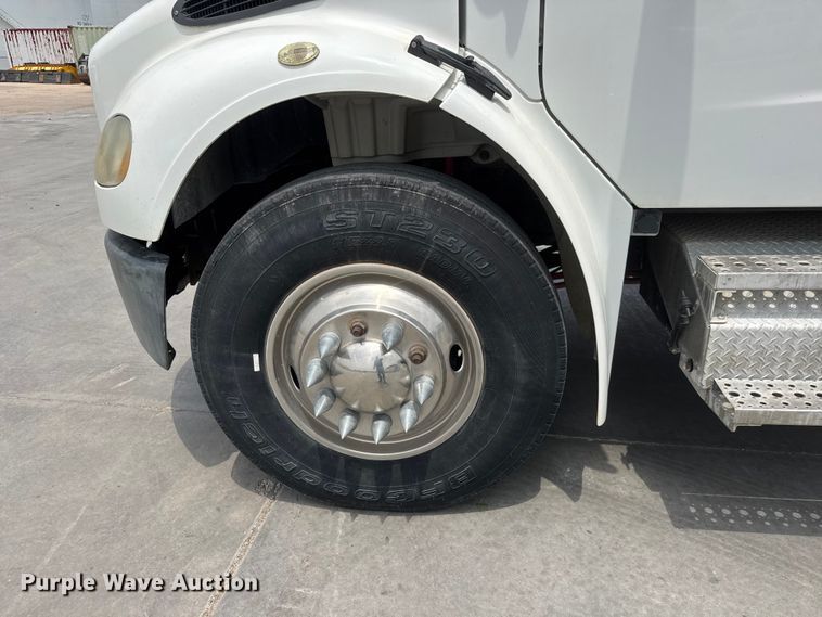 image for item NA9313 2007 Freightliner Business Class M2 utility / service truck