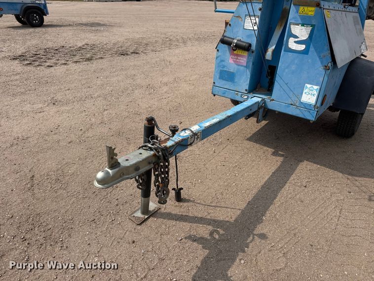 image for item NA9314 2006 Genie TML-4000N light plant