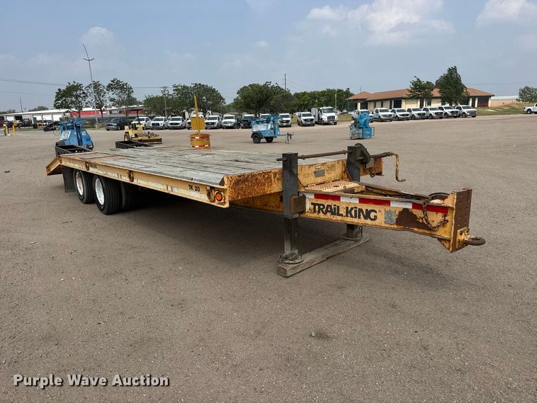 image for item NA9318 2002 Trail King TK20LP-2500 equipment trailer
