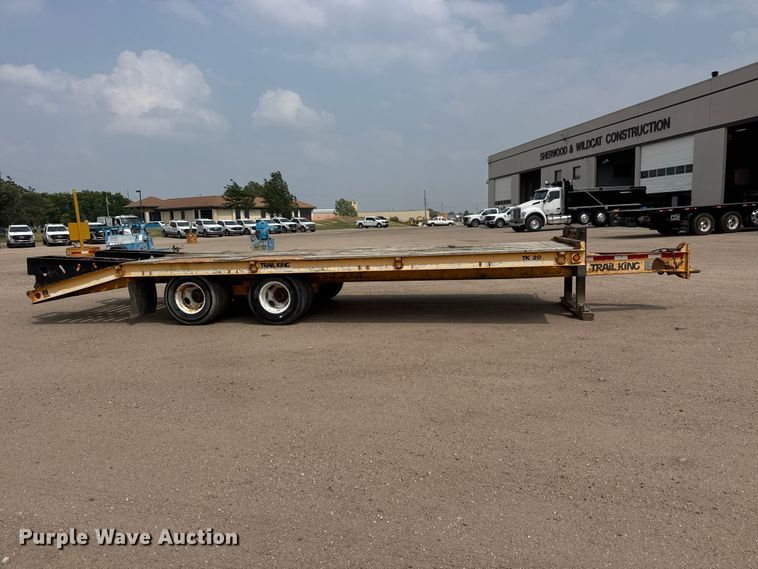 image for item NA9318 2002 Trail King TK20LP-2500 equipment trailer