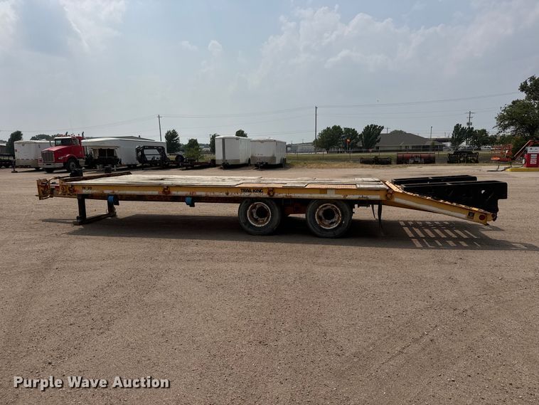 image for item NA9318 2002 Trail King TK20LP-2500 equipment trailer