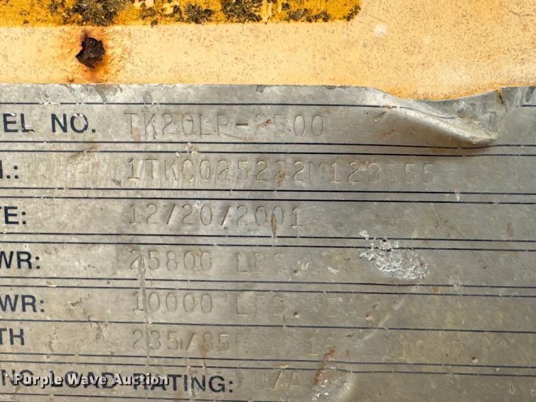 image for item NA9318 2002 Trail King TK20LP-2500 equipment trailer