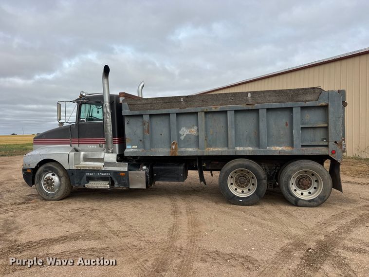 image for item NA9320 1987 Kenworth T600A dump truck