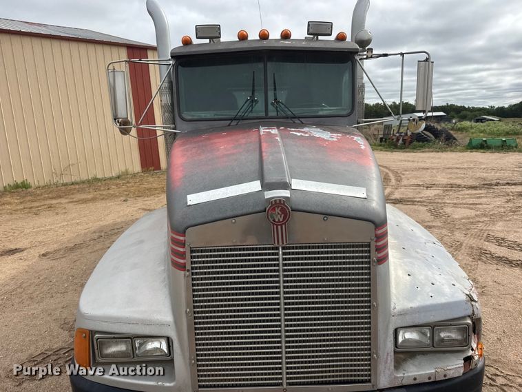 image for item NA9320 1987 Kenworth T600A dump truck