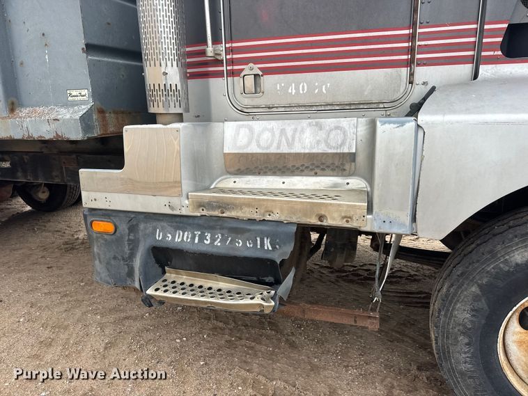 image for item NA9320 1987 Kenworth T600A dump truck