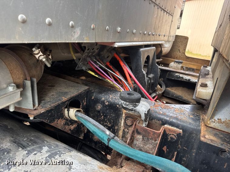 image for item NA9320 1987 Kenworth T600A dump truck