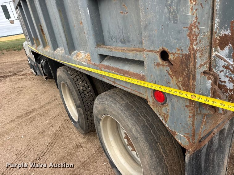 image for item NA9320 1987 Kenworth T600A dump truck