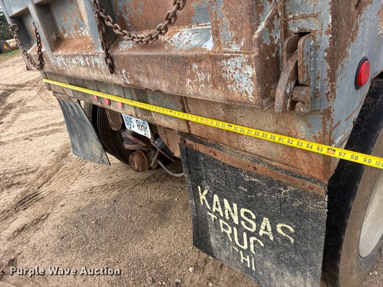 image for item NA9320 1987 Kenworth T600A dump truck