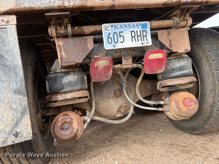 image for item NA9320 1987 Kenworth T600A dump truck