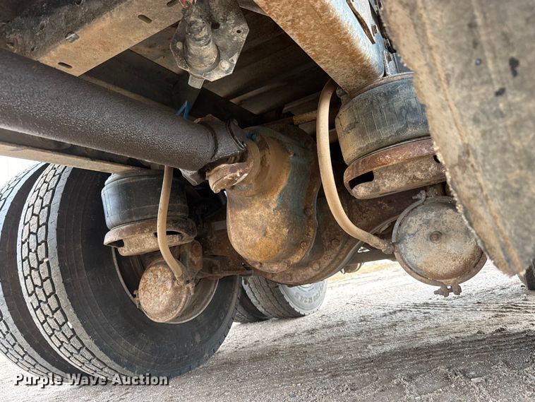 image for item NA9320 1987 Kenworth T600A dump truck