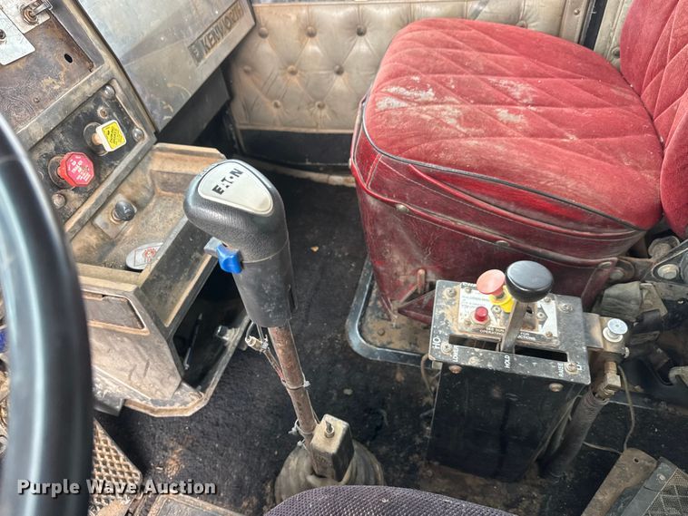 image for item NA9320 1987 Kenworth T600A dump truck