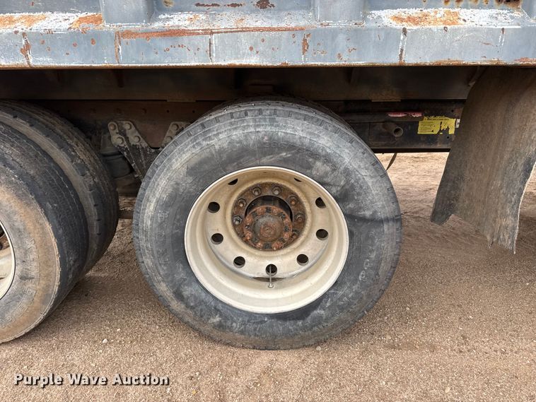 image for item NA9320 1987 Kenworth T600A dump truck