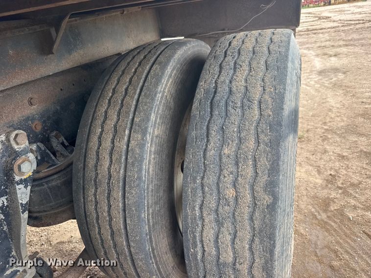 image for item NA9320 1987 Kenworth T600A dump truck