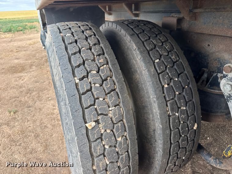 image for item NA9320 1987 Kenworth T600A dump truck