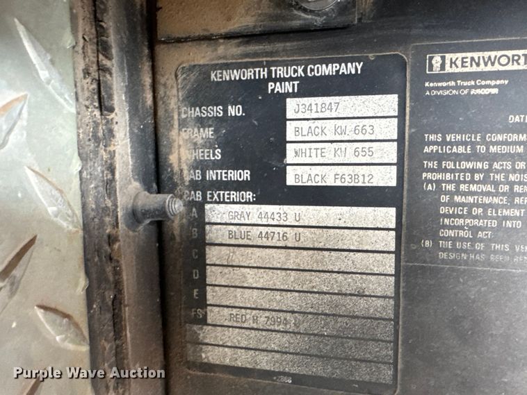 image for item NA9320 1987 Kenworth T600A dump truck
