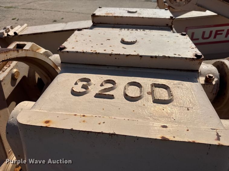 image for item NA9339 2009 Lufkin C-320D-305-100 pump jack