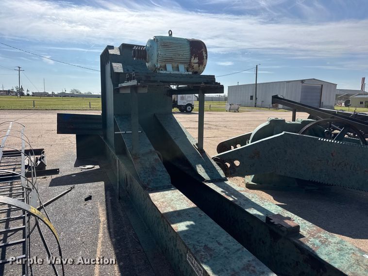 image for item NA9340 Lufkin M-228D-256-100 pump jack