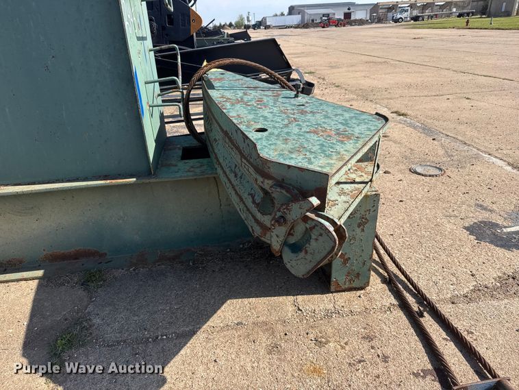 image for item NA9340 Lufkin M-228D-256-100 pump jack
