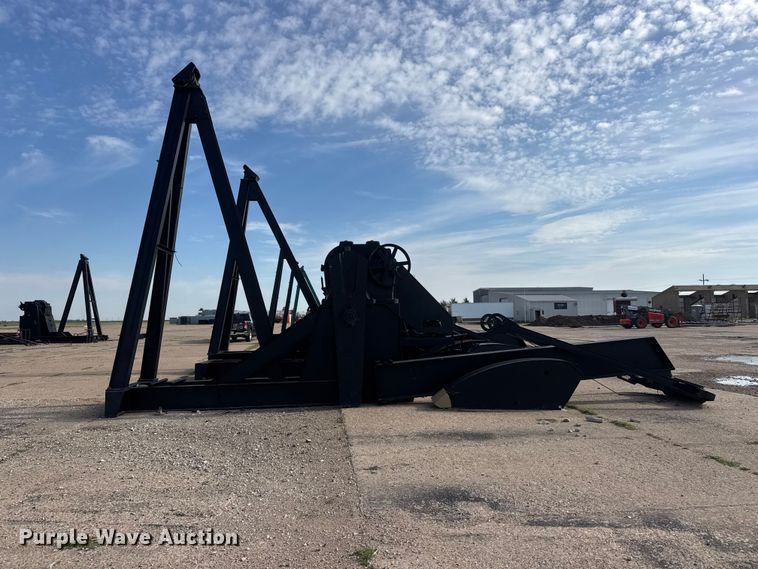 image for item NA9342 Lufkin/Bethlehem 228 pump jack