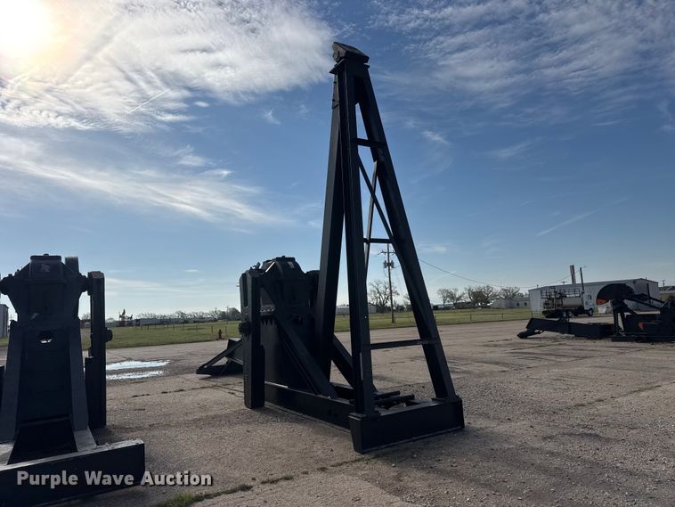 image for item NA9342 Lufkin/Bethlehem 228 pump jack