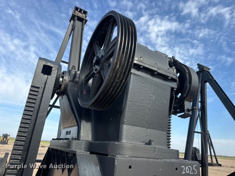 image for item NA9342 Lufkin/Bethlehem 228 pump jack
