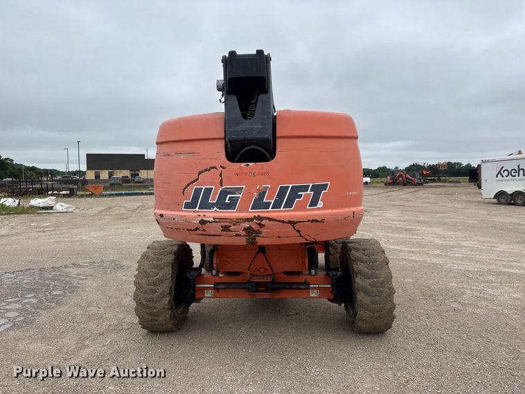 image for item NA9357 2013 JLG 600S boom lift