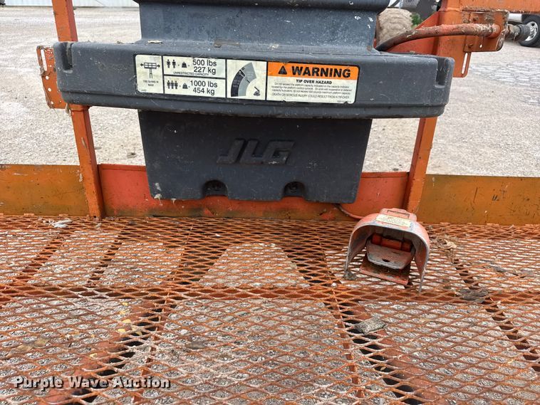 image for item NA9357 2013 JLG 600S boom lift