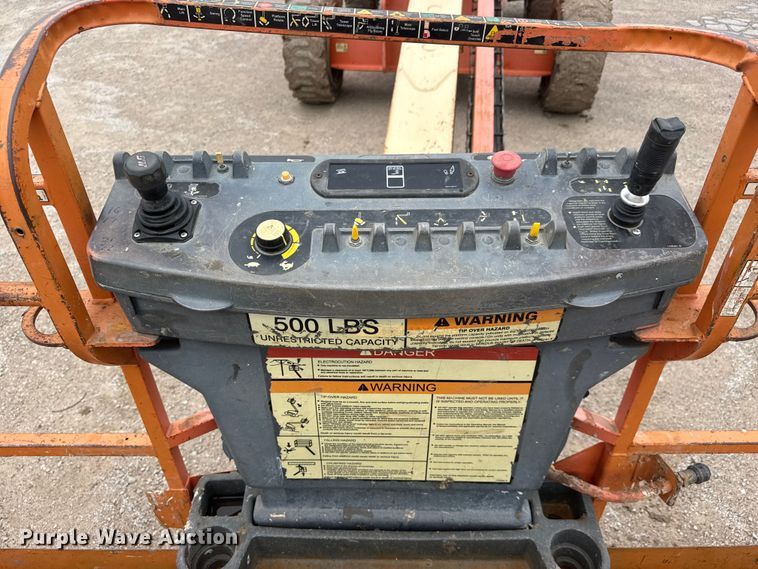 image for item NA9357 2013 JLG 600S boom lift
