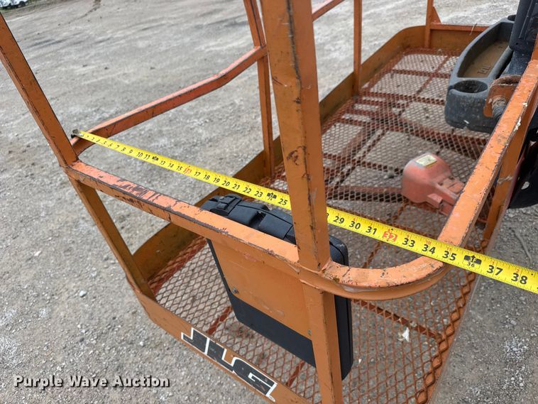 image for item NA9357 2013 JLG 600S boom lift