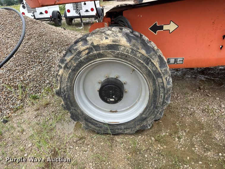image for item NA9357 2013 JLG 600S boom lift