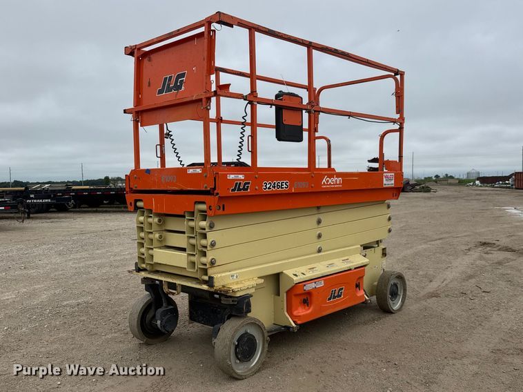 image for item NA9359 2020 JLG 3246ES scissor lift