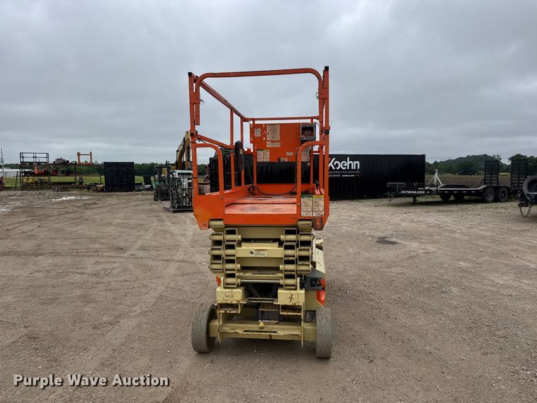 image for item NA9359 2020 JLG 3246ES scissor lift