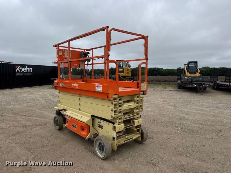 image for item NA9359 2020 JLG 3246ES scissor lift