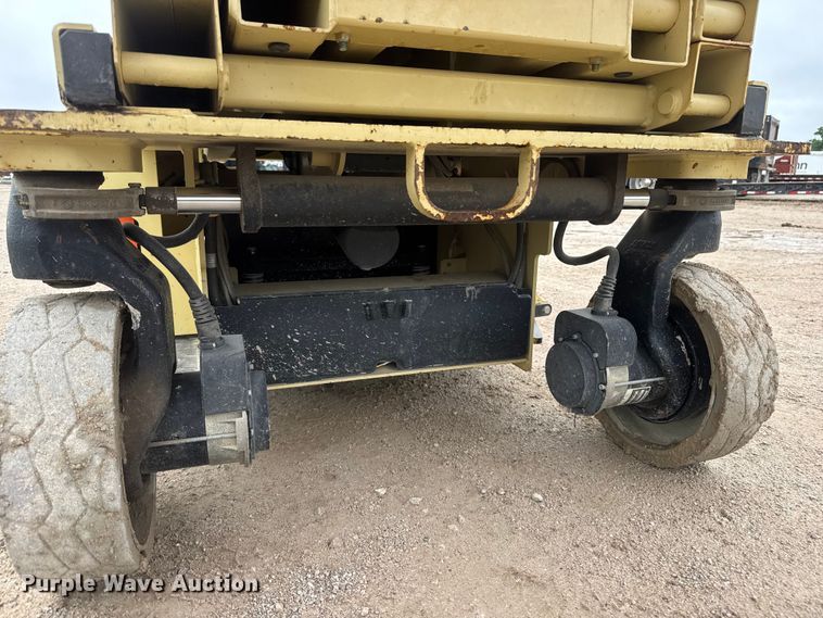 image for item NA9359 2020 JLG 3246ES scissor lift