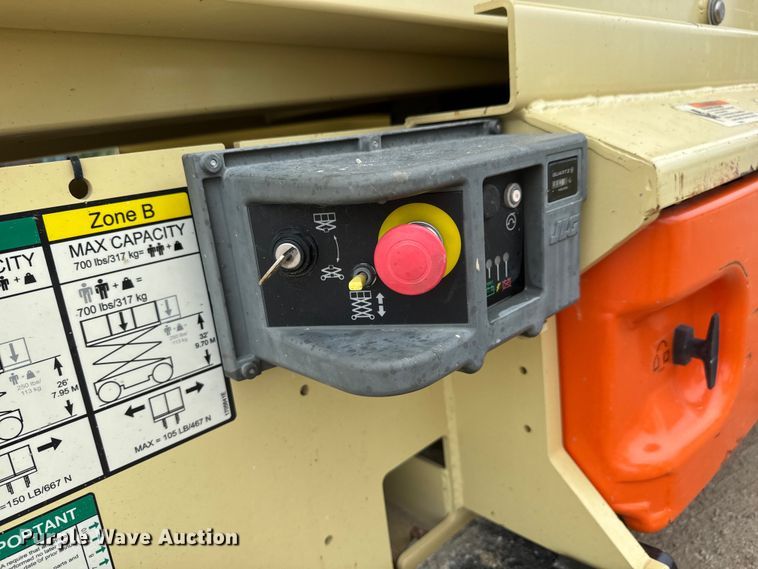 image for item NA9359 2020 JLG 3246ES scissor lift