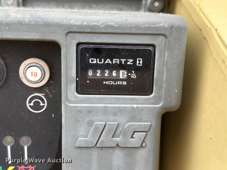 image for item NA9359 2020 JLG 3246ES scissor lift