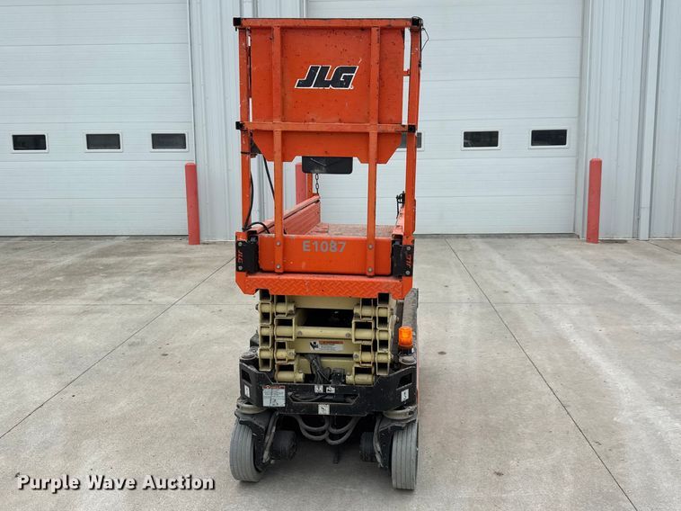 image for item NA9360 2020 JLG 1932R scissor lift