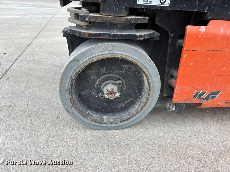 image for item NA9360 2020 JLG 1932R scissor lift
