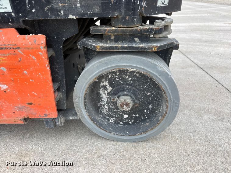 image for item NA9360 2020 JLG 1932R scissor lift
