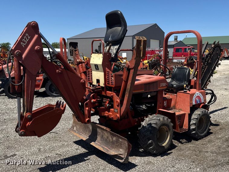 image for item OE9561 Ditch Witch 3700 trencher