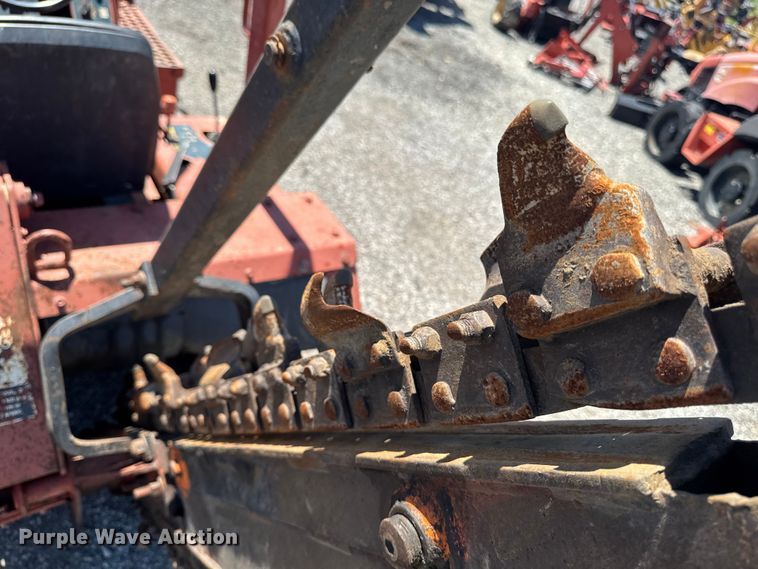 image for item OE9561 Ditch Witch 3700 trencher