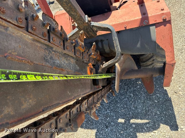 image for item OE9561 Ditch Witch 3700 trencher