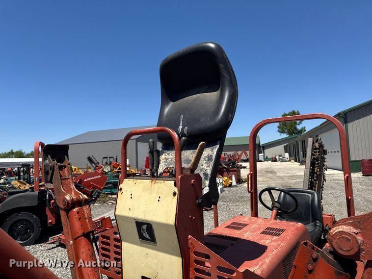 image for item OE9561 Ditch Witch 3700 trencher