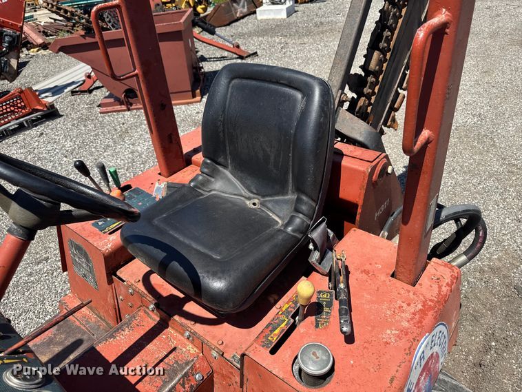 image for item OE9561 Ditch Witch 3700 trencher