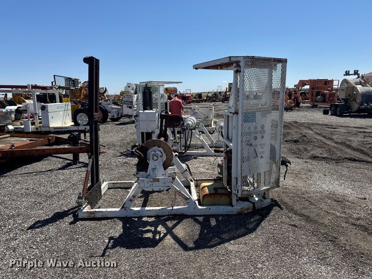 image for item OE9563 Truck mounted cable puller